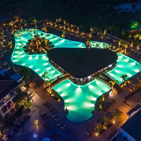 Letsos Hotel Аликанас Екстериор снимка