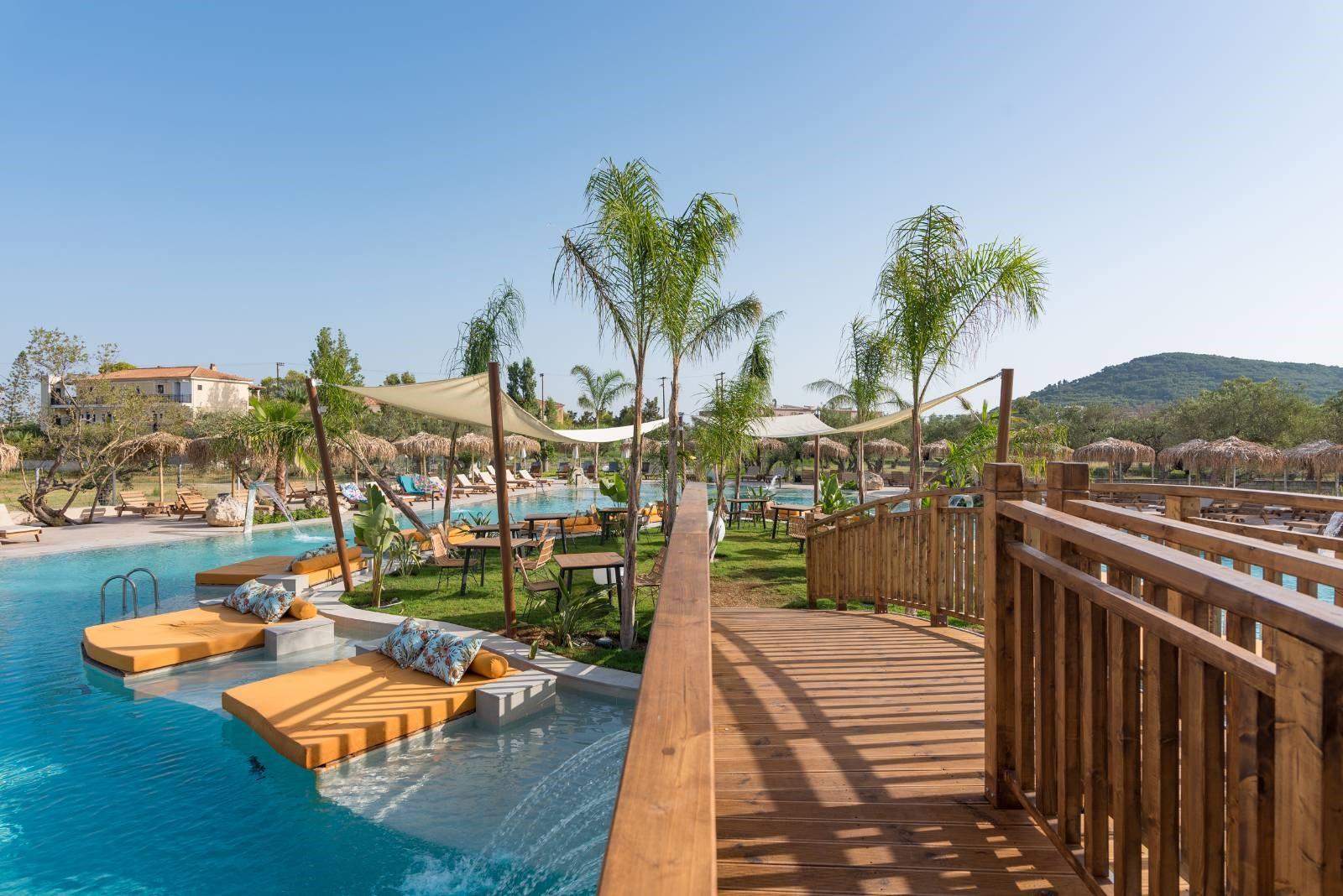 Letsos Hotel Аликанас Екстериор снимка