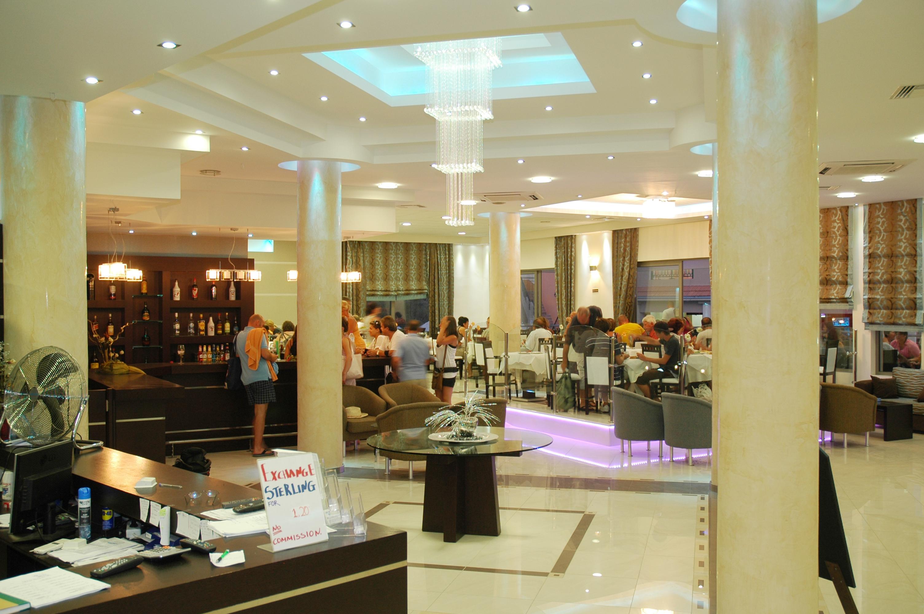 Letsos Hotel Аликанас Екстериор снимка