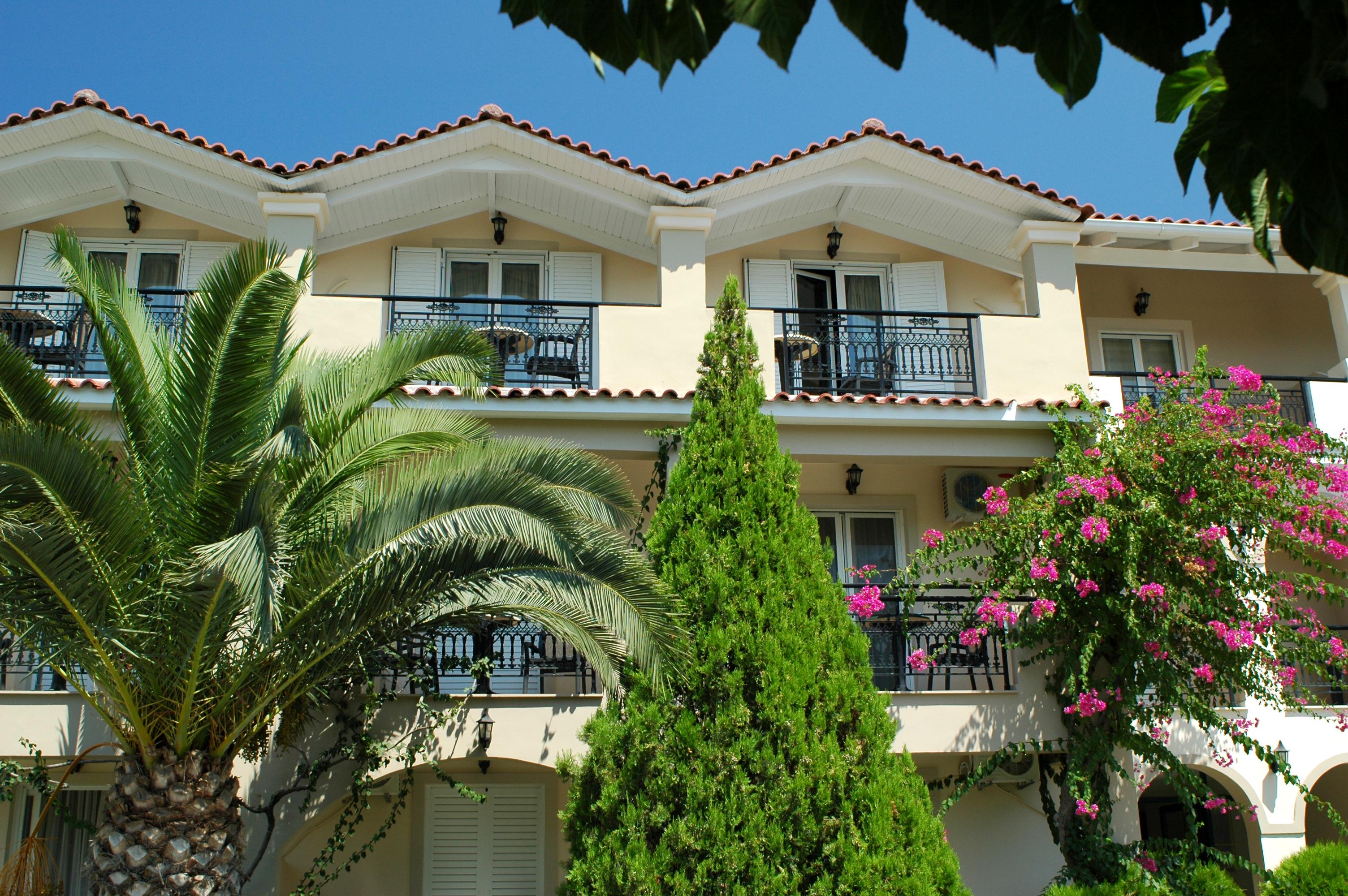 Letsos Hotel Аликанас Екстериор снимка